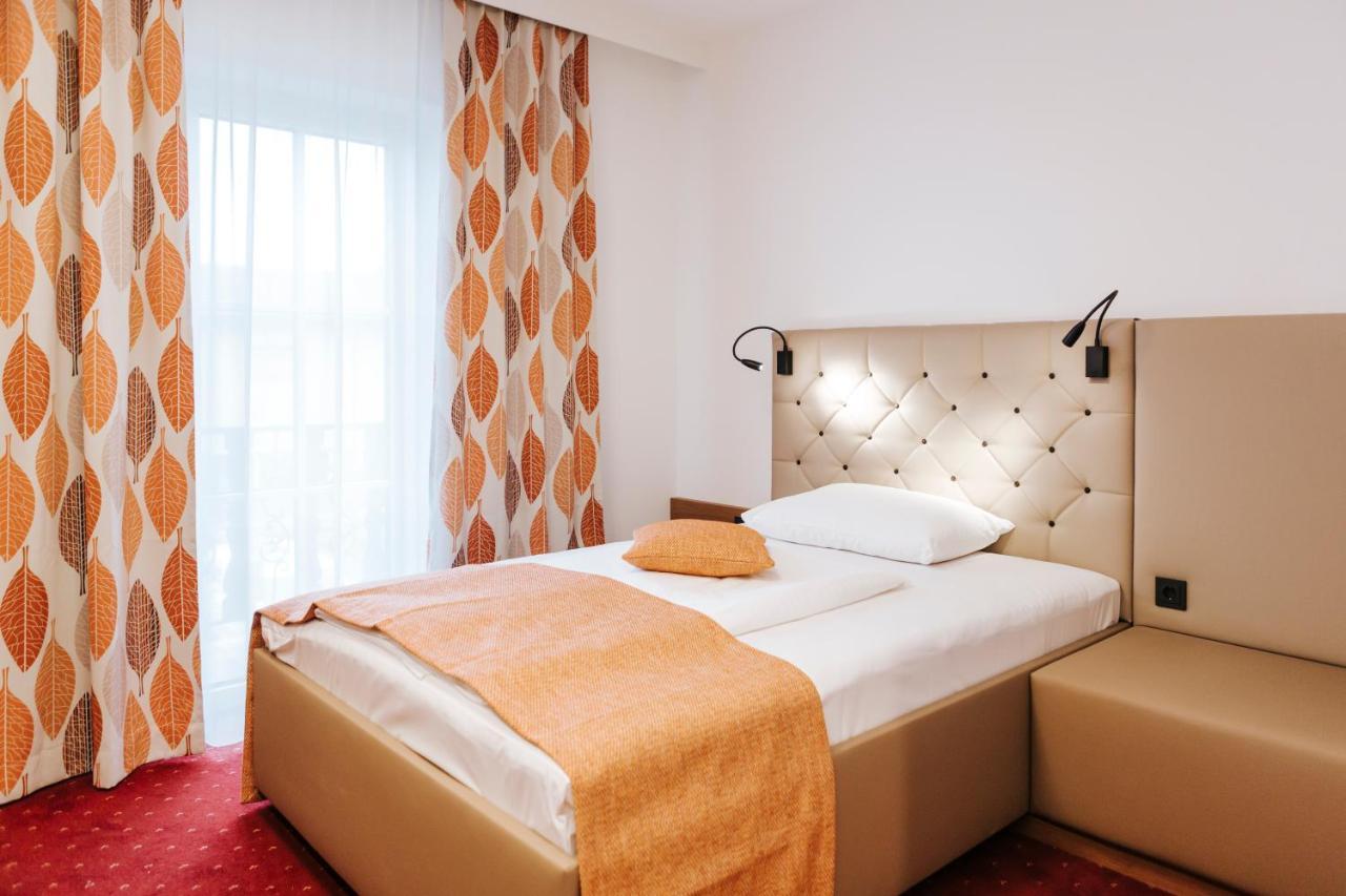 Hotel Der Stockinger Unterpremstätten Esterno foto